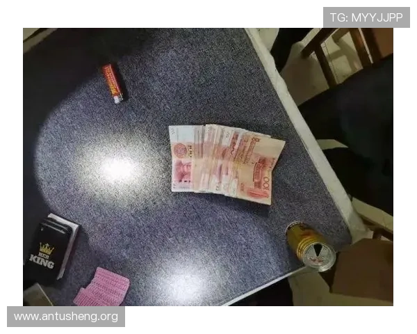 三公扑克牌在线免费试玩平台推荐，安全稳定玩法多样体验更精彩